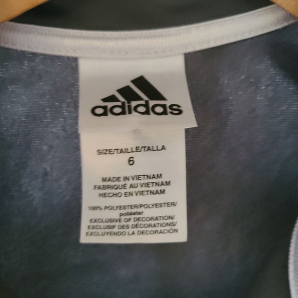 Adidas childrens size 6 Gray warm up jacket. - Picture 2 of 3